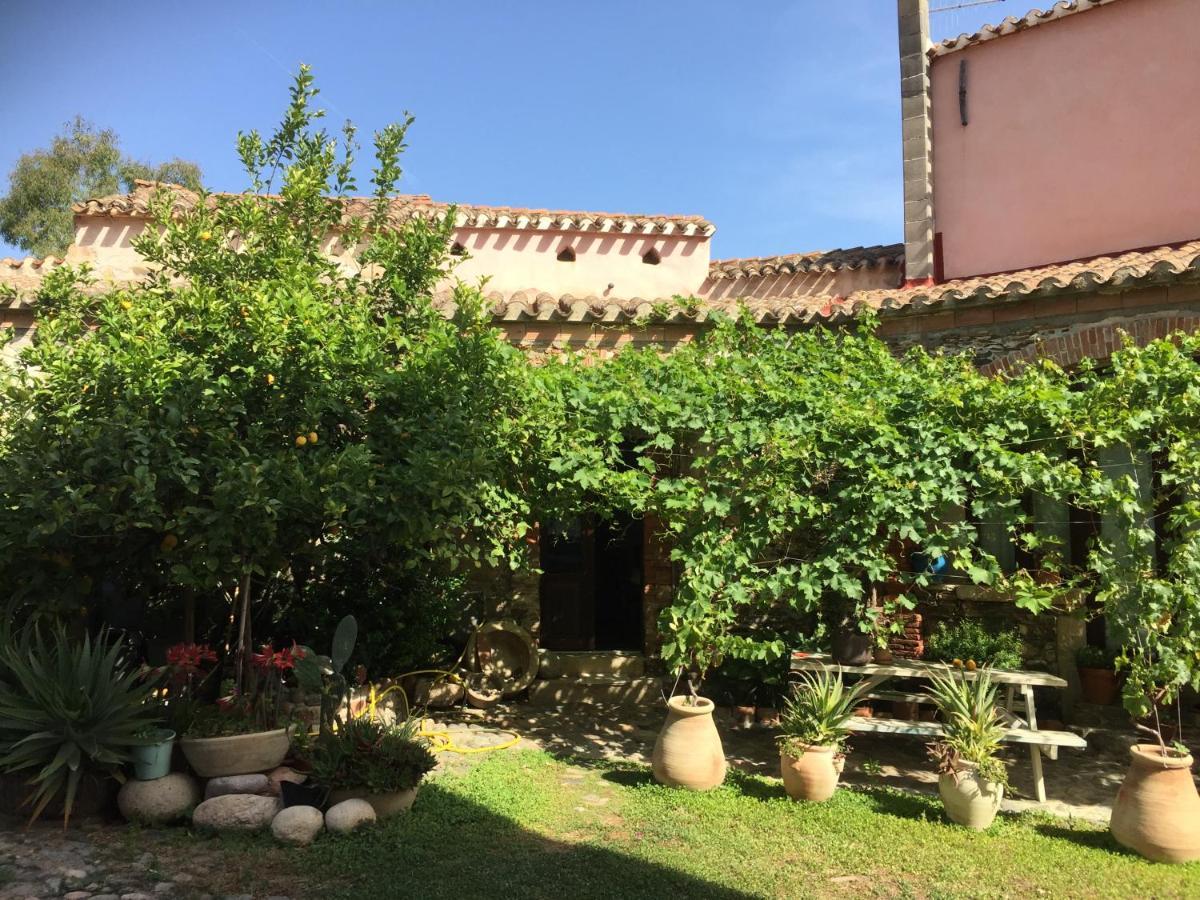 Il Portico Guesthouse Muravera Esterno foto
